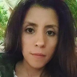 Meet your Posher, Raquel